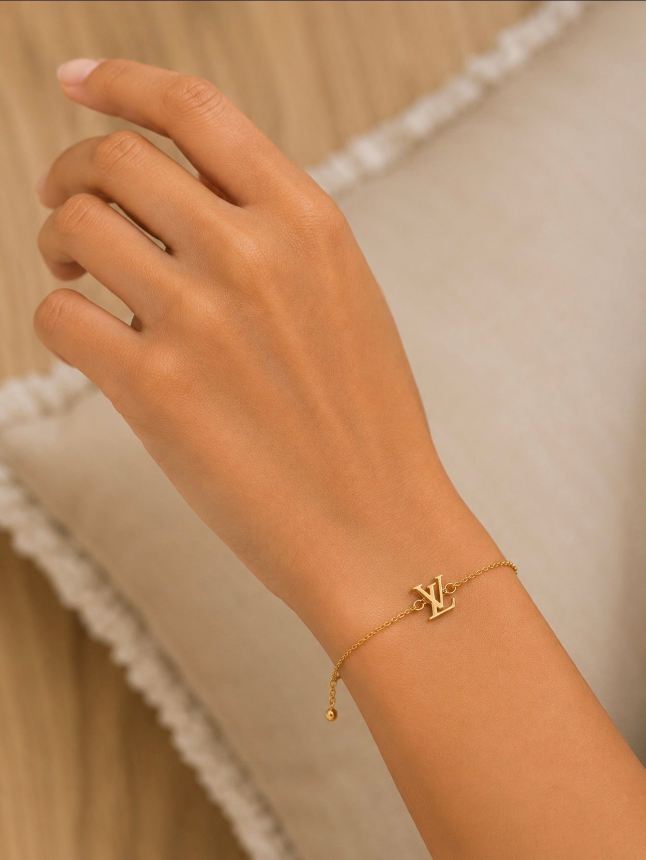LV Bracalet